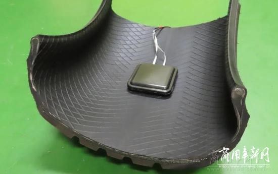 住友橡胶推出可摩擦生电的智能概念轮胎