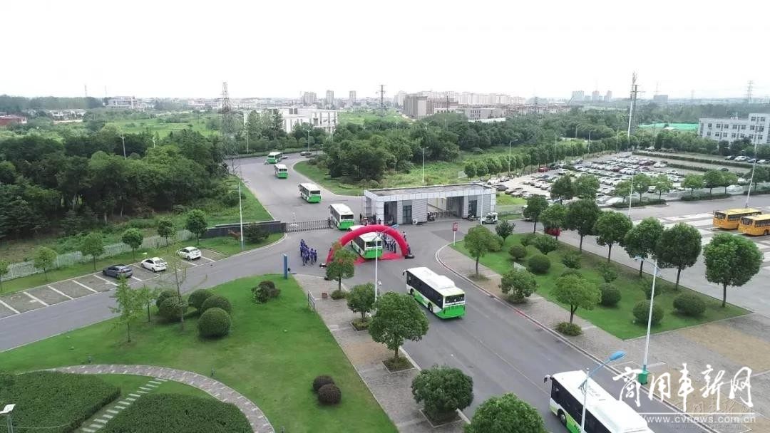 乘“一带一路”东风 亚星公交挺进乌兹别克斯坦