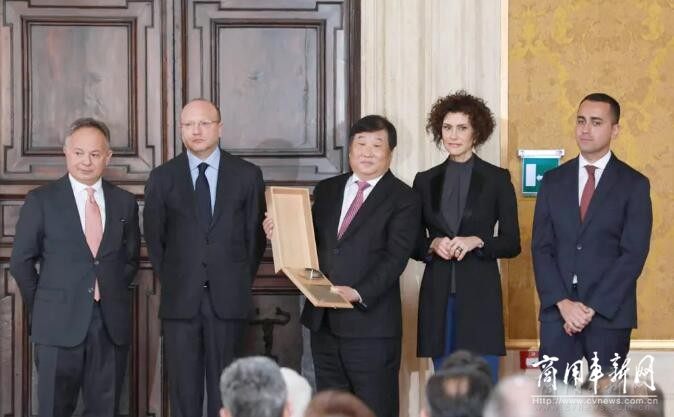总统见证，谭旭光荣获意大利“莱昂纳多国际奖”