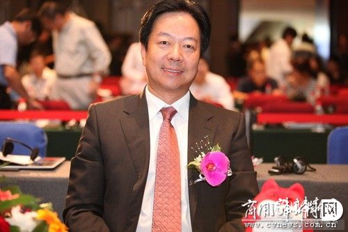 金龙汽车公告称廉小强当选为董事长