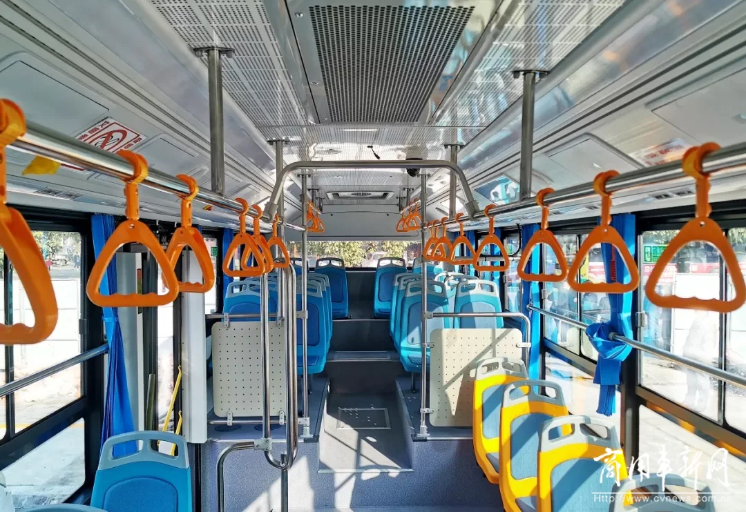 亚星再助绿色交通 重庆长寿区首批新能源公交车上线
