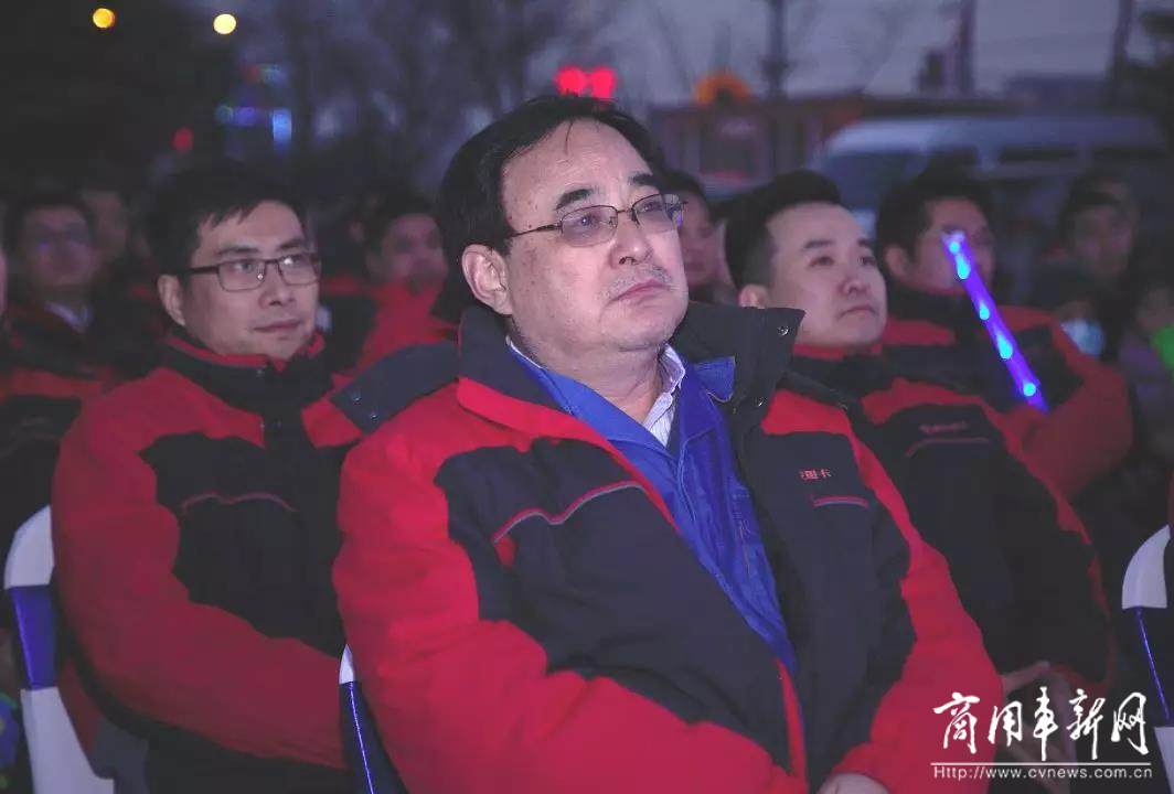 陕重汽销售公司举行2019年表彰大会暨文艺汇演