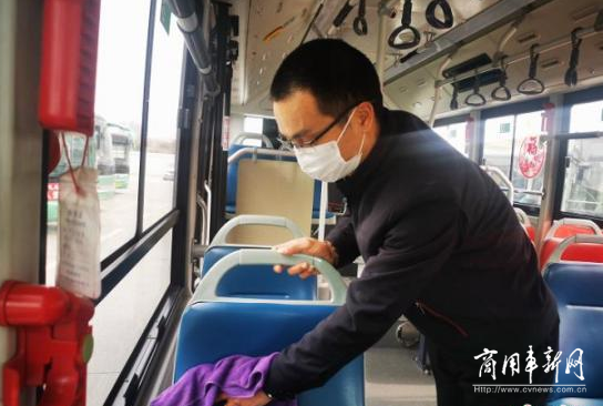 助力复产复工 郑州定制公交车背后你不知道的故事