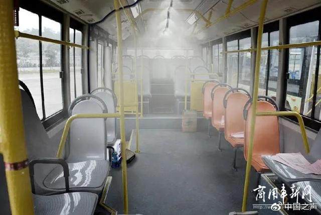 10秒消毒一辆公交车，宅在家的武汉人最新发明