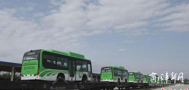 30辆新能源客车从新疆霍尔果斯口岸出口哈萨克斯坦