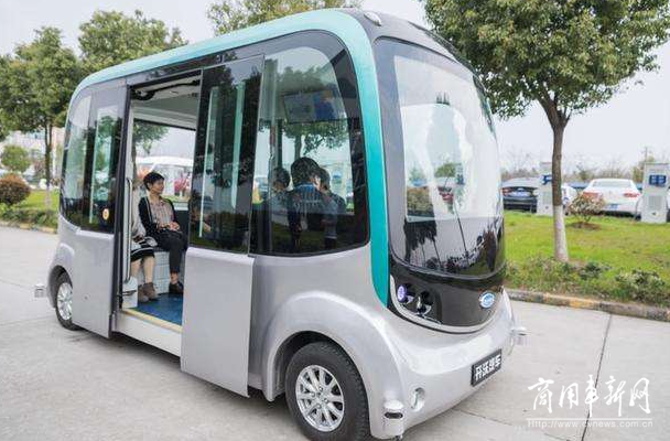 前景广阔市场巨大 三五年内南京市民可体验无人驾驶客车
