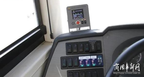 首批国六新能源客车投运 欧辉助力拉萨公交“新升级”