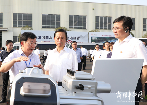 湖南省委书记杜家毫、省长许达哲视察“中车新能源客车超级工厂”