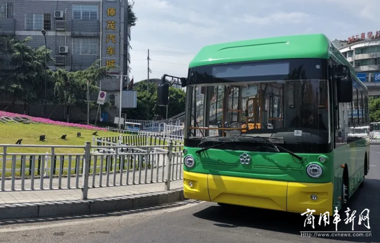 银隆微公交上线山城 为重庆注入新活力