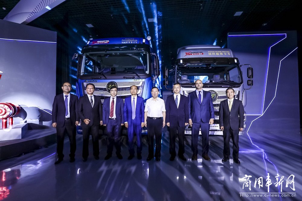 超级动力链一链集成   欧曼超级重卡3.0驱动中国商用车同步全球