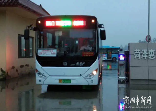 菏泽“顺风公交”开通首月，安全运输乘客近2000人次