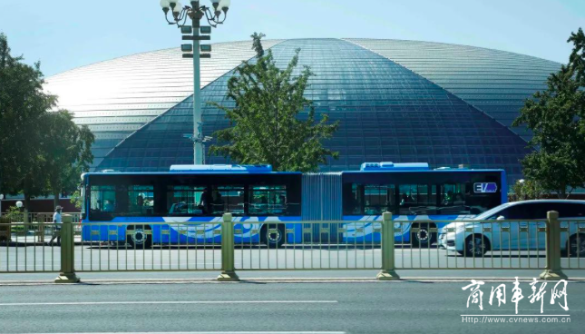 北京公交换新装，携手福田欧辉“天空蓝”，打造北京绿色交通网