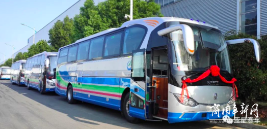 亚星金刚再提质 上海空港巴士添专车