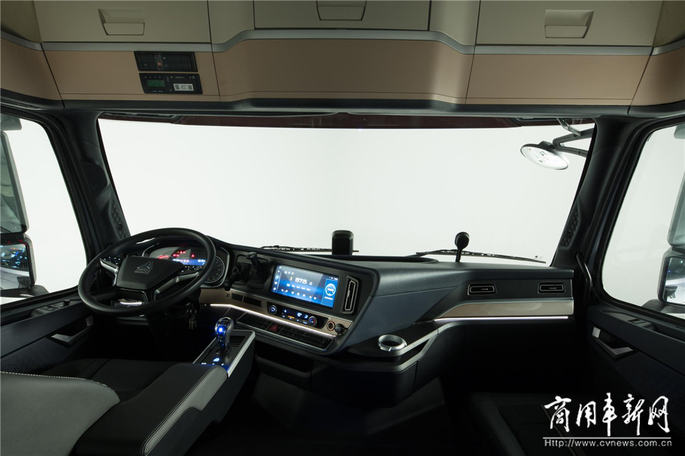 它来了 它来了  中国重汽豪沃TH7带着全新豪华整体升级走来了