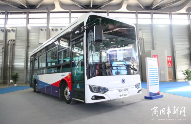 绿色价值典范 申龙轮边驱动地铁巴士领航上海国际客车展