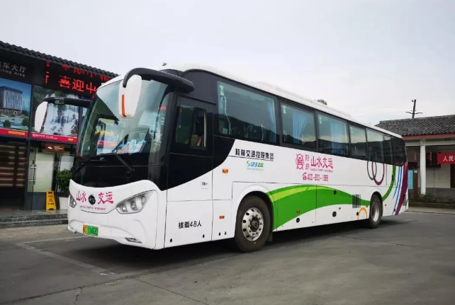 桂林旅游观光车很美 比亚迪纯电动大巴成为亮点