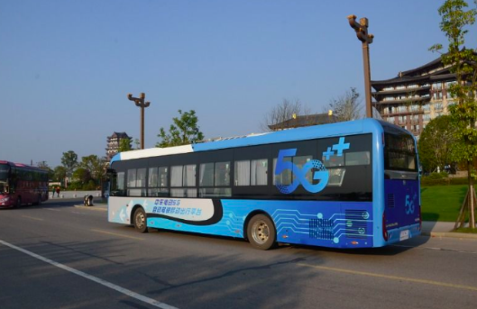 长沙自动驾驶公交车有了“5G智慧大脑”