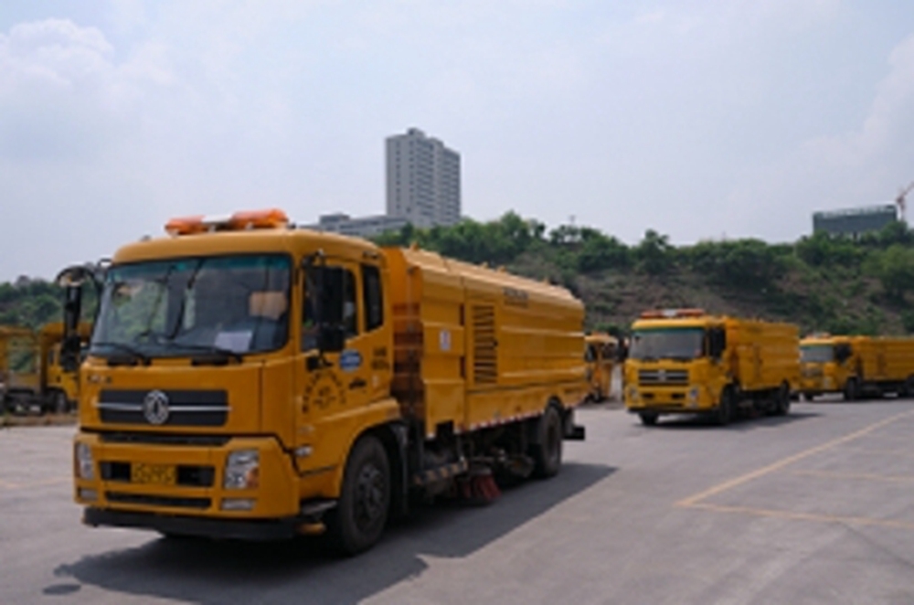 重庆市环卫车队选择艾里逊3000系列全自动变速箱改善作业效率