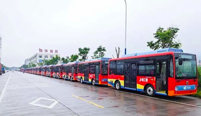 再次交付20台 吉利星际纯电动城市客车C6E交付宁波北仑公交