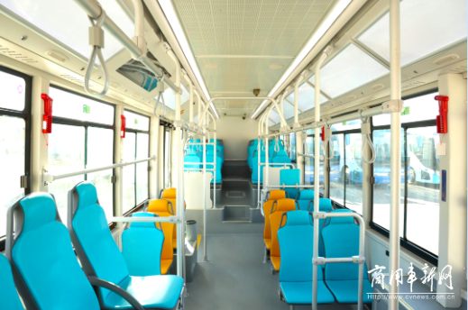 再度联手重庆公交 120辆欧辉BJ6123混合动力城市客车正式投运！
