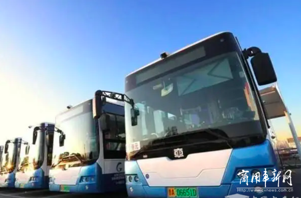 太原公交开始执行“冬时制” 保障乘客温暖出行