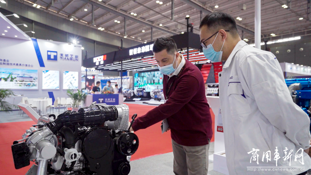 “国际内燃机展”首日，上柴动力展示未来“芯”优势