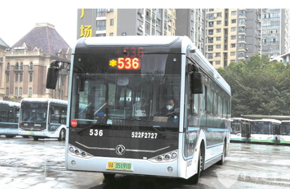 武汉公交集团：1800台新能源公交车陆续上路