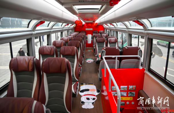 潮玩新选 格力钛脸谱双层巴士创新成都旅游风尚