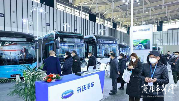 2022南京客车展 开沃携三款纯电动城市客车及智能驾驶观光车亮相
