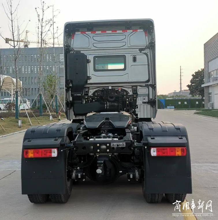 “北京牌”迎复兴，首批牵引车曝光！北汽重卡新车亮相公告实力如何？