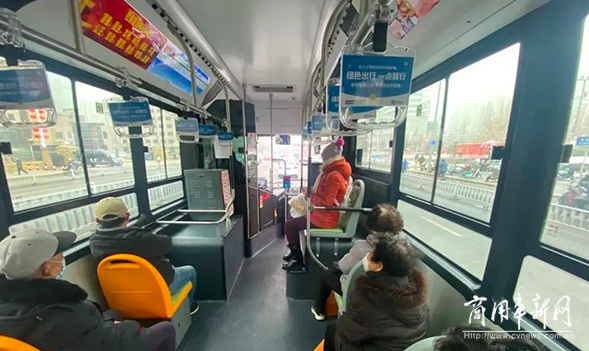 让公共交通更暖心 这才是适老化公交车该有的样子！