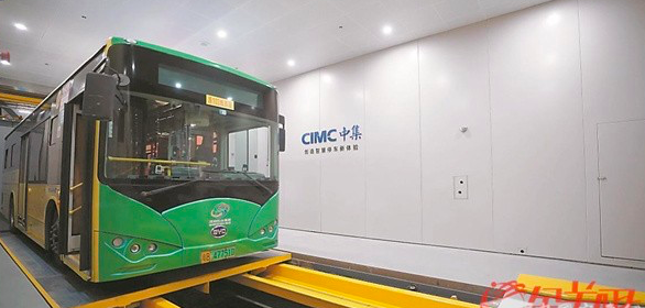 83台公交车告别“睡马路”，国内最大智慧公交车库在深圳启用