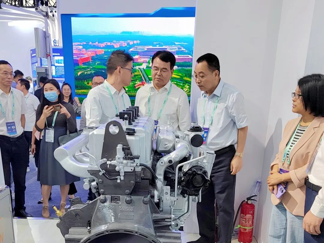 拥抱“氢”春未来，玉柴燃氢发动机亮相北京科博会