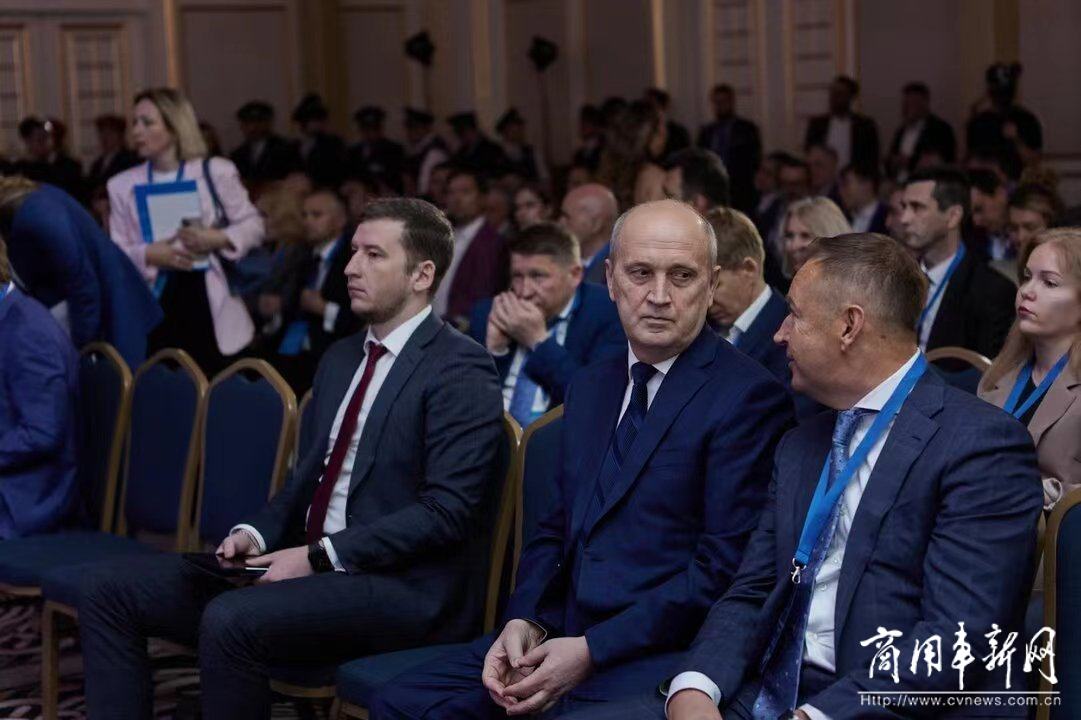 金旅客车参加俄罗斯第一届全俄汽车客运会议