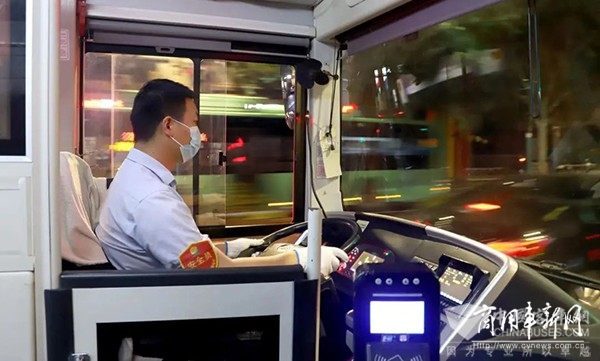 郑州推出全城覆盖“夜公交” 助力经济逐步呈现多元化发展趋势