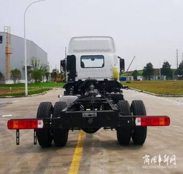 北京重卡添“猛将”！18吨载货上线，奋斗平台来了？