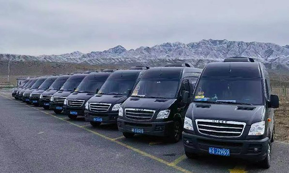 新疆掀起定制旅游热 海格睿星这款商务车获本地旅行社青睐