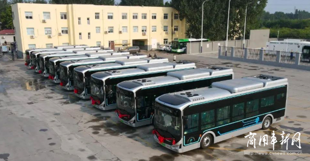 石家庄公交跨入“氢”能时代——首批10辆氢能源公交车正式上线运营