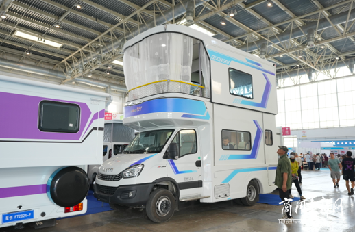 北京房车露营展览会成功举办，依维柯6.5吨底盘房车成爆款！