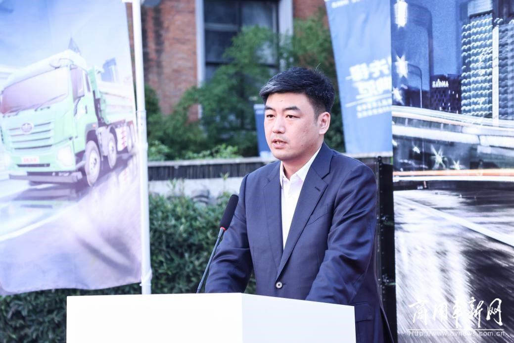 解放JK6自卸新品上市发布会暨100台JK6自卸车交车仪式在沪隆重举办
