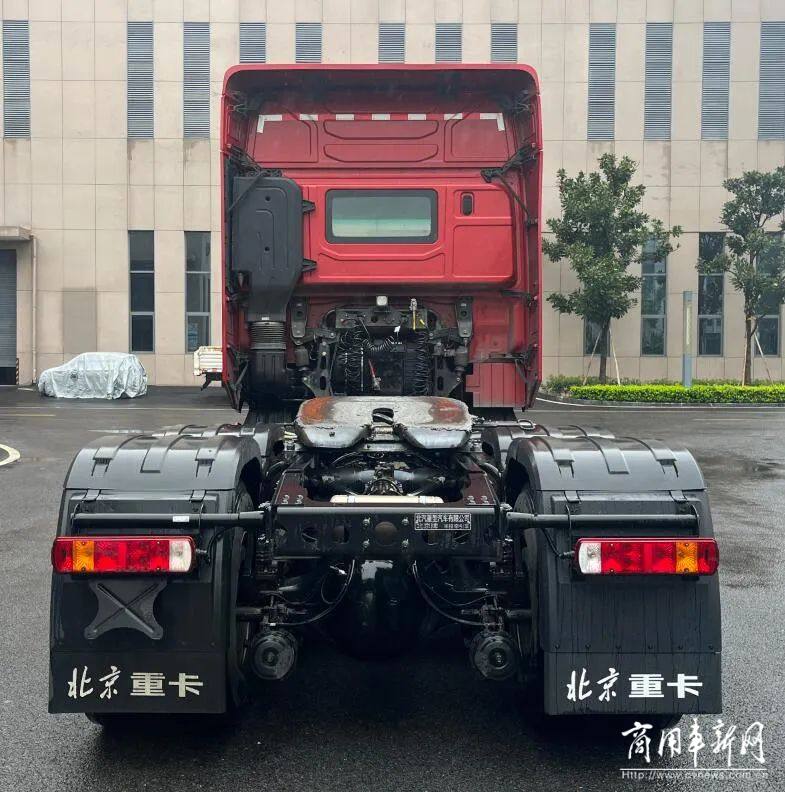 北京重卡上新车！最大680马力，自重低至8.2吨