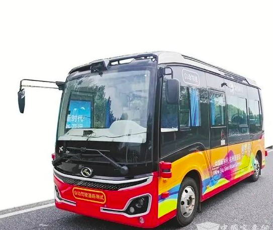 金龙自动驾驶助力 杭州钱塘新区将打造智能网联汽车生态