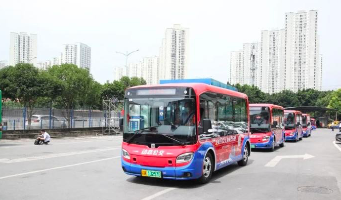 为大学城区域提供便捷出行服务 重庆公交开设动态公交专线