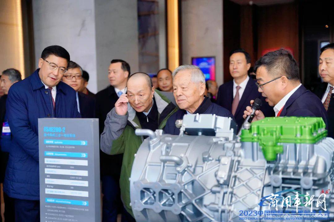法士特亮相2023中国国际汽车零部件大会