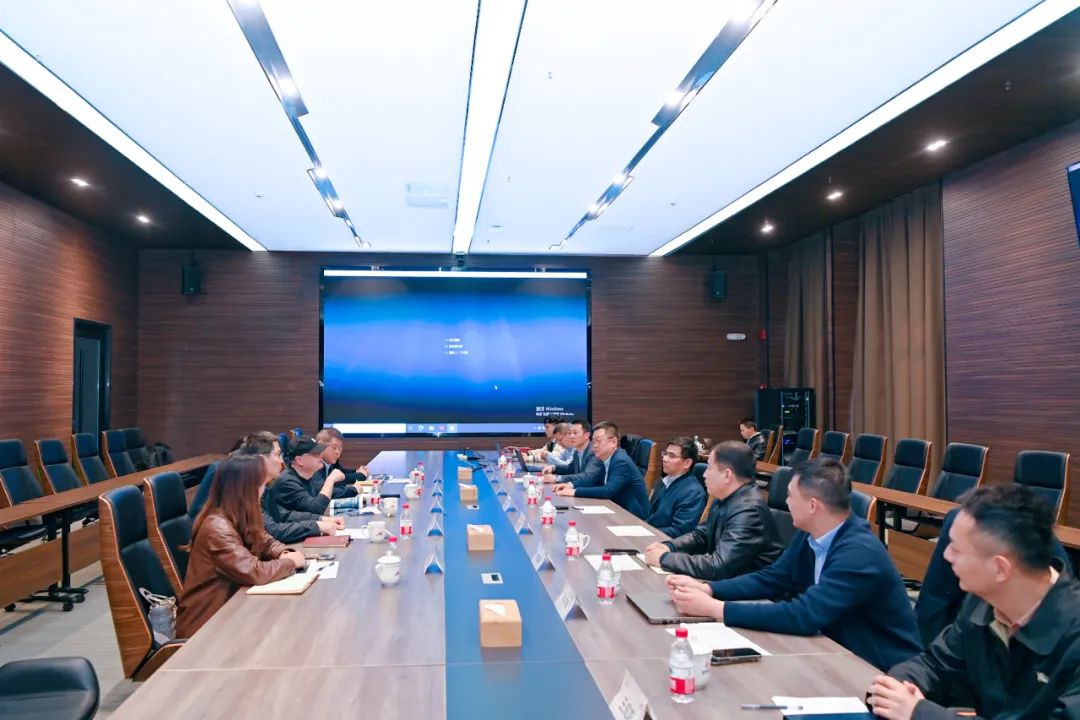 东风商用车与重庆再生资源集团战略签约