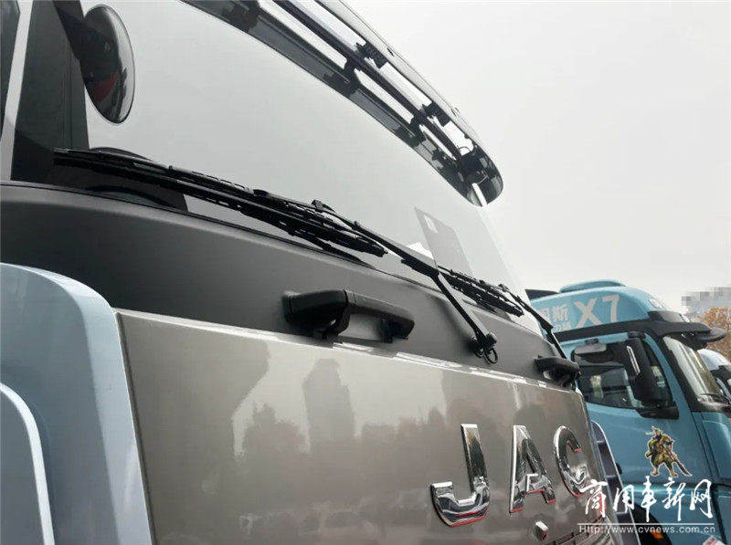 江淮重卡全新升级X5驾驶室，来看看是你心中的“理想座舱”吗？